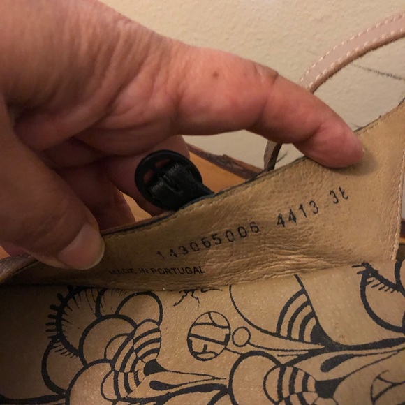 Fly London size 8 strap pep toe heel sandals - Picture 6 of 6